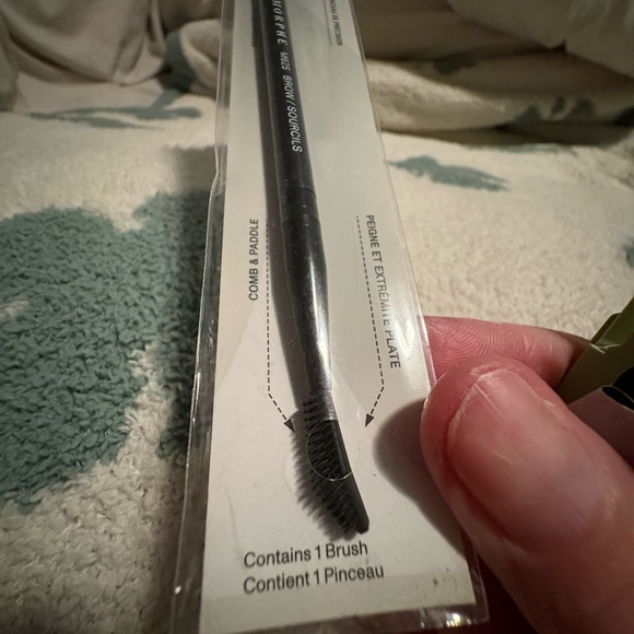 Morphe Brow Shaping Brush with Black Handle - Picture 3 of 3